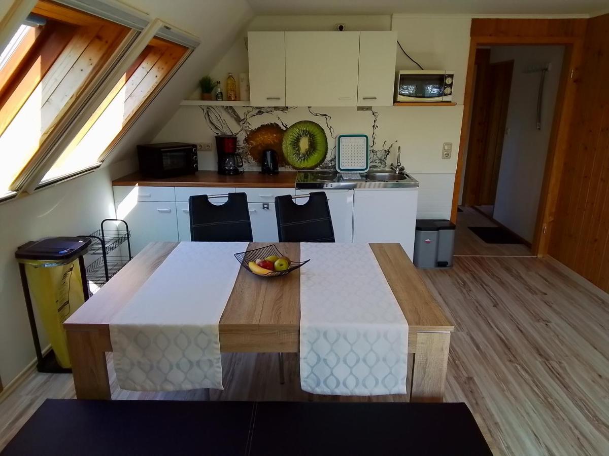 Апартаменты Haus Im Wind Путбус Экстерьер фото